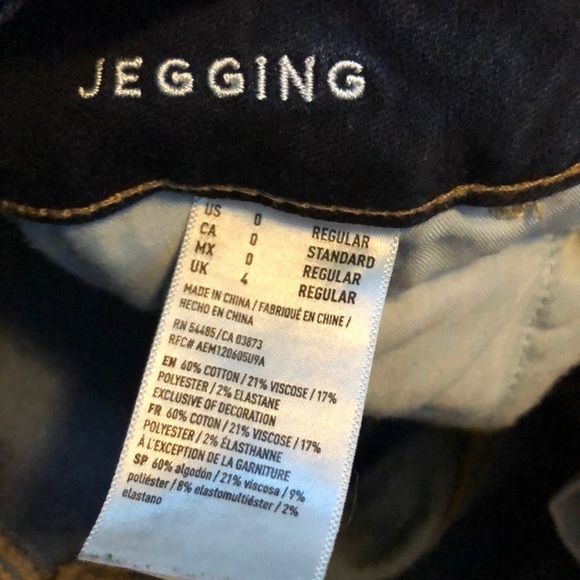 American eagle dark was jeggings - Picture 3 of 3